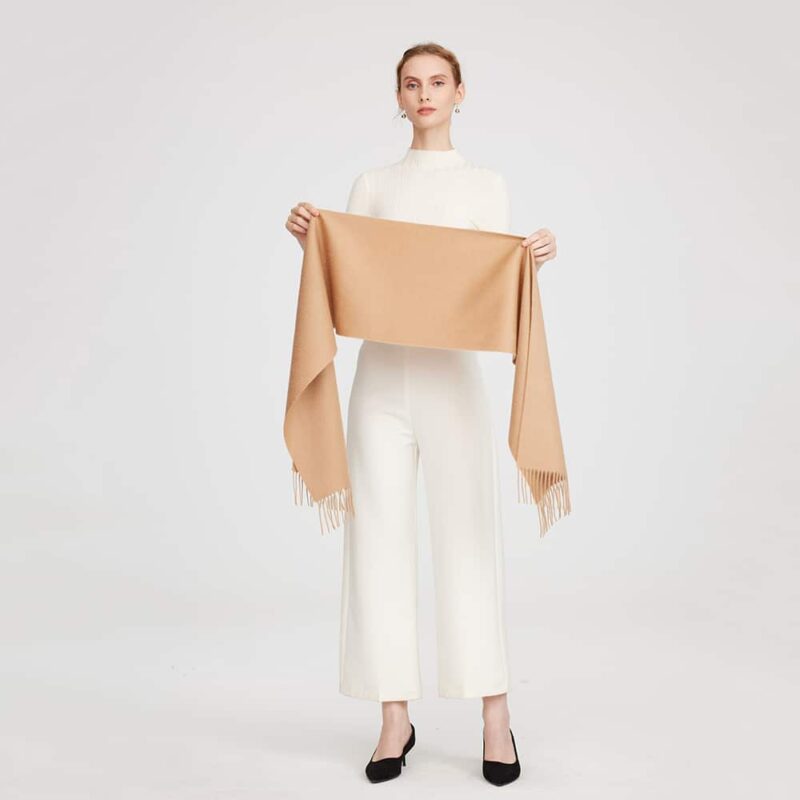 Aala Pure Cashmere Tasseled Scarf - Image 2