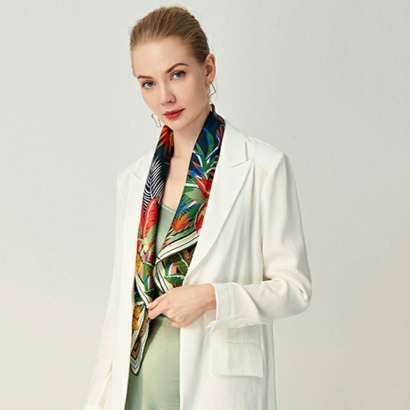 Adia Two-side FLoral Print Large Square Silk Scarf Wrap - immagine 3