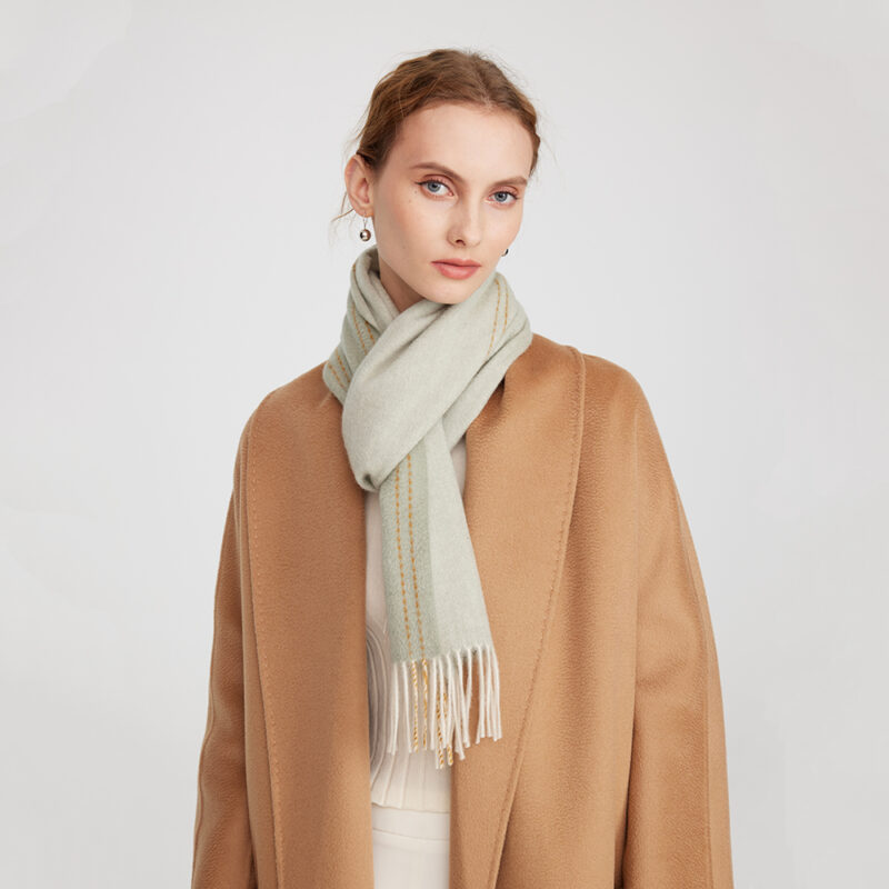 Deva Reversible Cashmere Scarf - Laurel Green - Image 4