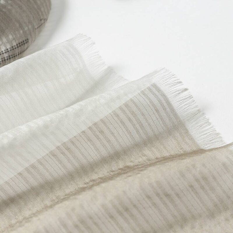 Avia Buffalo - Sciarpa di seta con frange - Wrap - immagine 6