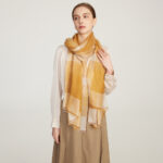 Sciarpa Bala a quadri in cashmere leggero come una piuma