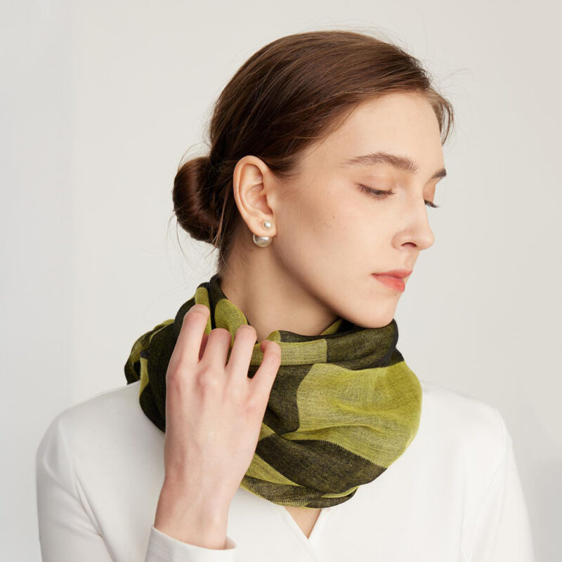 Nami Check Featherlight Cashmere Scarf Wrap - Image 4