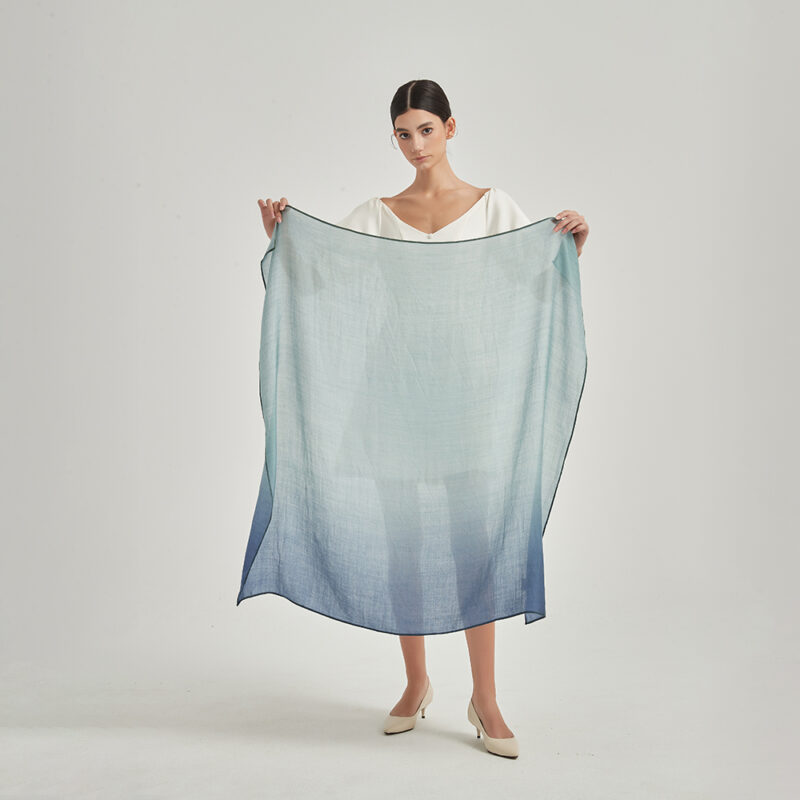 Inu Square Featherlight Cashmere Scarf Wrap - Image 2