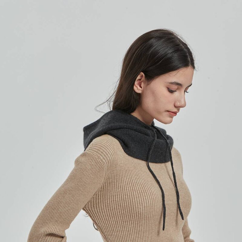 Taina Cashmere Snood - Image 4