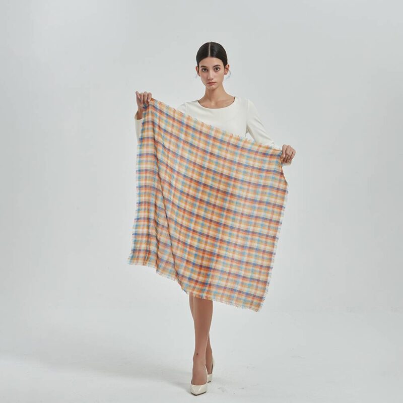 Lien Square Federleichter Kaschmirschal Wrap – Bild 2