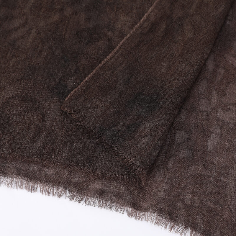Elia Featherlight Lambswool Scarf Wrap - Dark Brown (écharpe en laine d'agneau) – Image 7