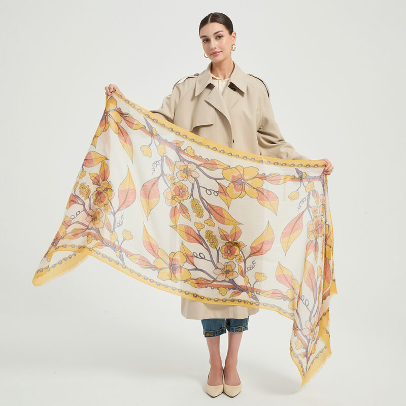 Écharpe en cachemire Freya Featherlight – Image 2