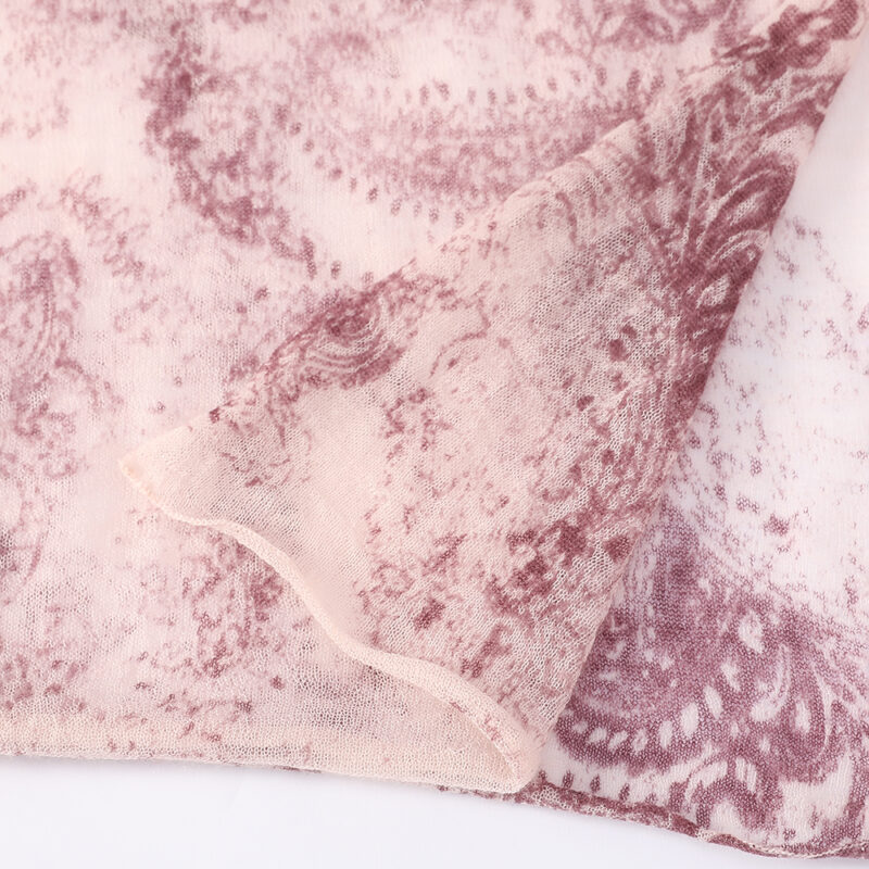 Écharpe en cachemire Aisha Featherlight – Image 6