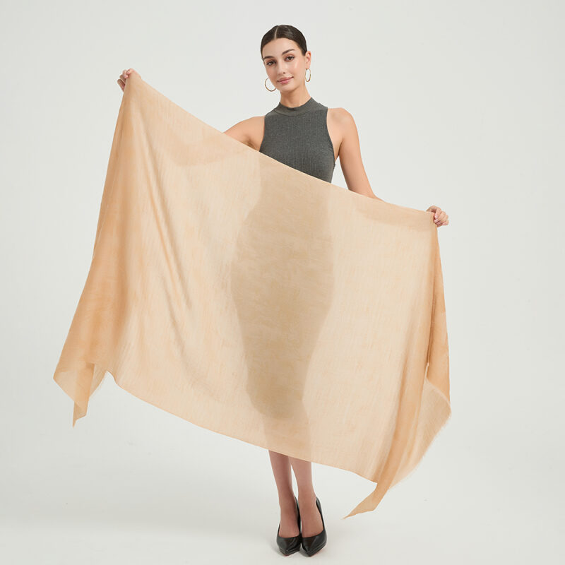 Sciarpa avvolgente in lana d'agnello Fiona Featherlight - Cammello - immagine 2