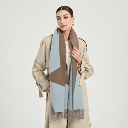 Jules Lambswool Scarf - Light Blue