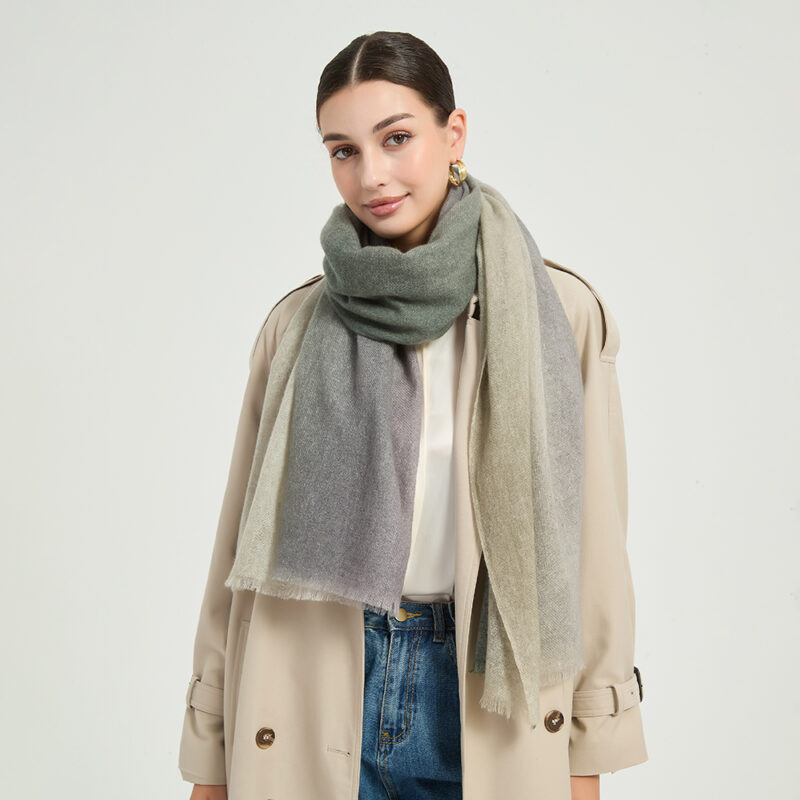 Kiana Cashmere Scarf Wrap - Olive - Image 4