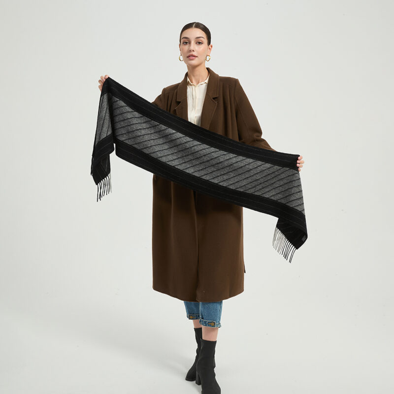 Ruby Lambswool Scarf - Image 2