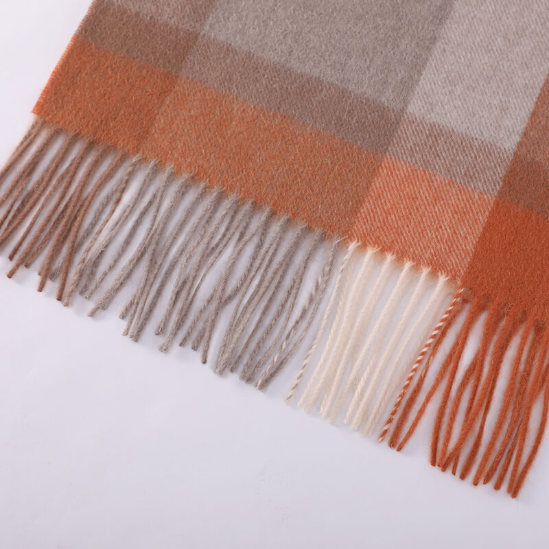 Della Check Cashmere Scarf – Image 5