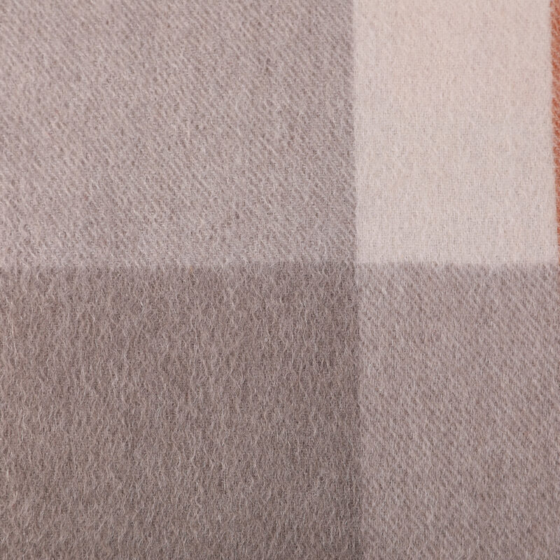 Della Check Cashmere Scarf – Image 6