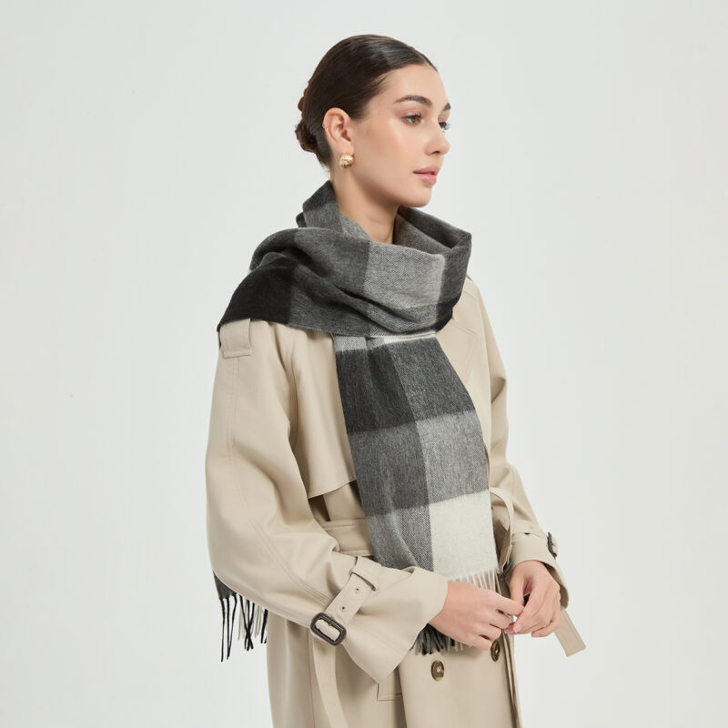 Reya Check Cashmere Scarf - Image 4