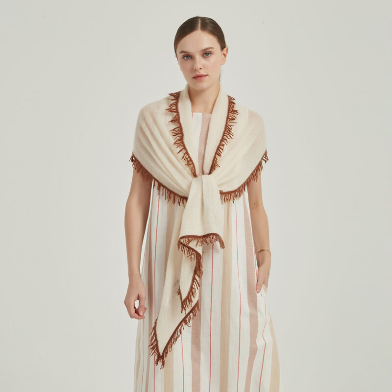 Hena Cloudlight Cashmere Scarf - White - Image 3