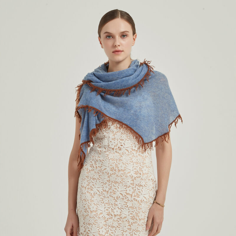 Hena Cloudlight Cashmere Scarf - Blue - Image 4