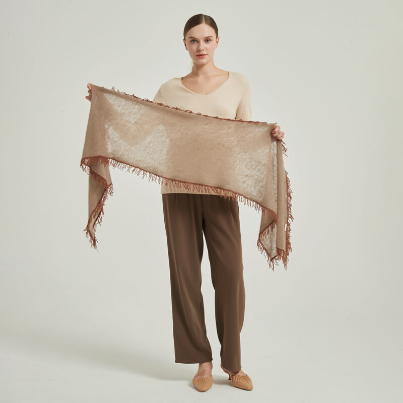 Hena Cloudlight Cashmere Scarf - Khaki - Image 2