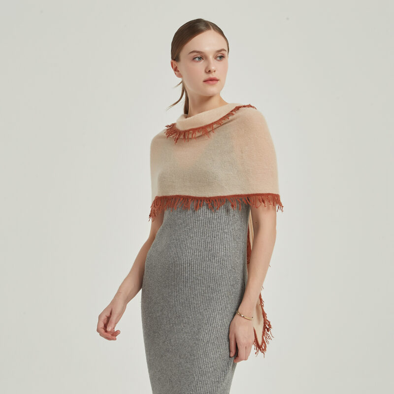 Hena Cloudlight Cashmere Scarf - Beige - Image 4