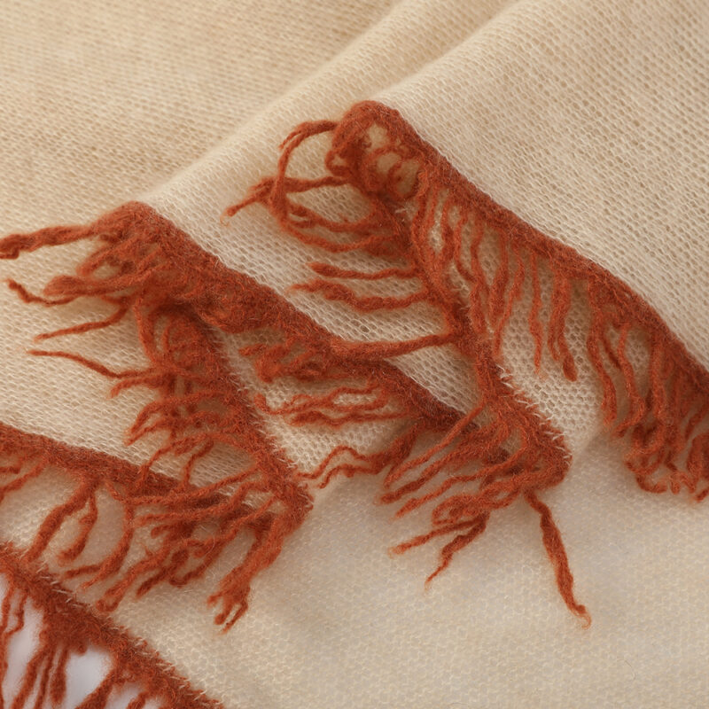 Hena Cloudlight Cashmere Scarf - Beige - Image 6