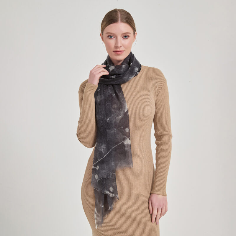 Alys Featherlight Cashmere Scarf Wrap - Dark Grey - Image 4