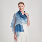Écharpe en cachemire Lydia Featherlight - Bleu