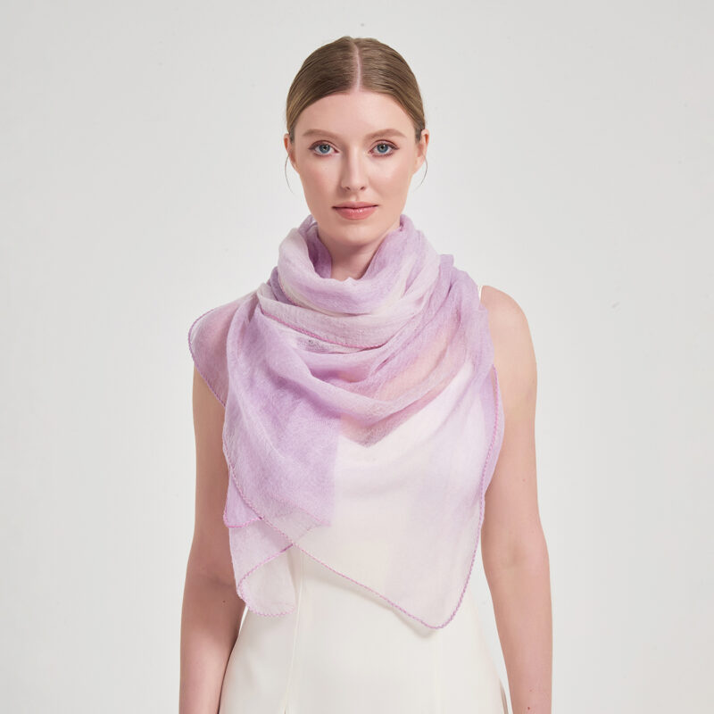 Écharpe en cachemire Lyra Featherlight - Lilas – Image 4