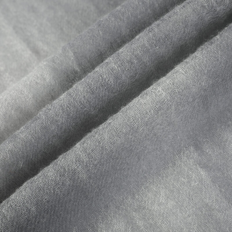 Écharpe en cachemire Lyra Featherlight - Gris – Image 5