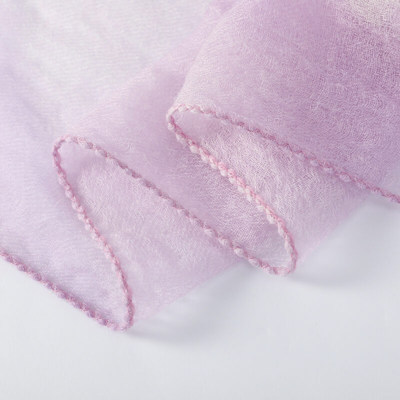 Écharpe en cachemire Lyra Featherlight - Lilas – Image 6