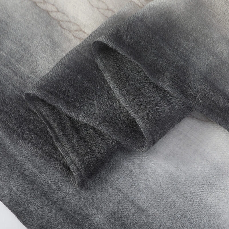 Sciarpa avvolgente in cashmere Aalia Featherlight - Grigio - immagine 6